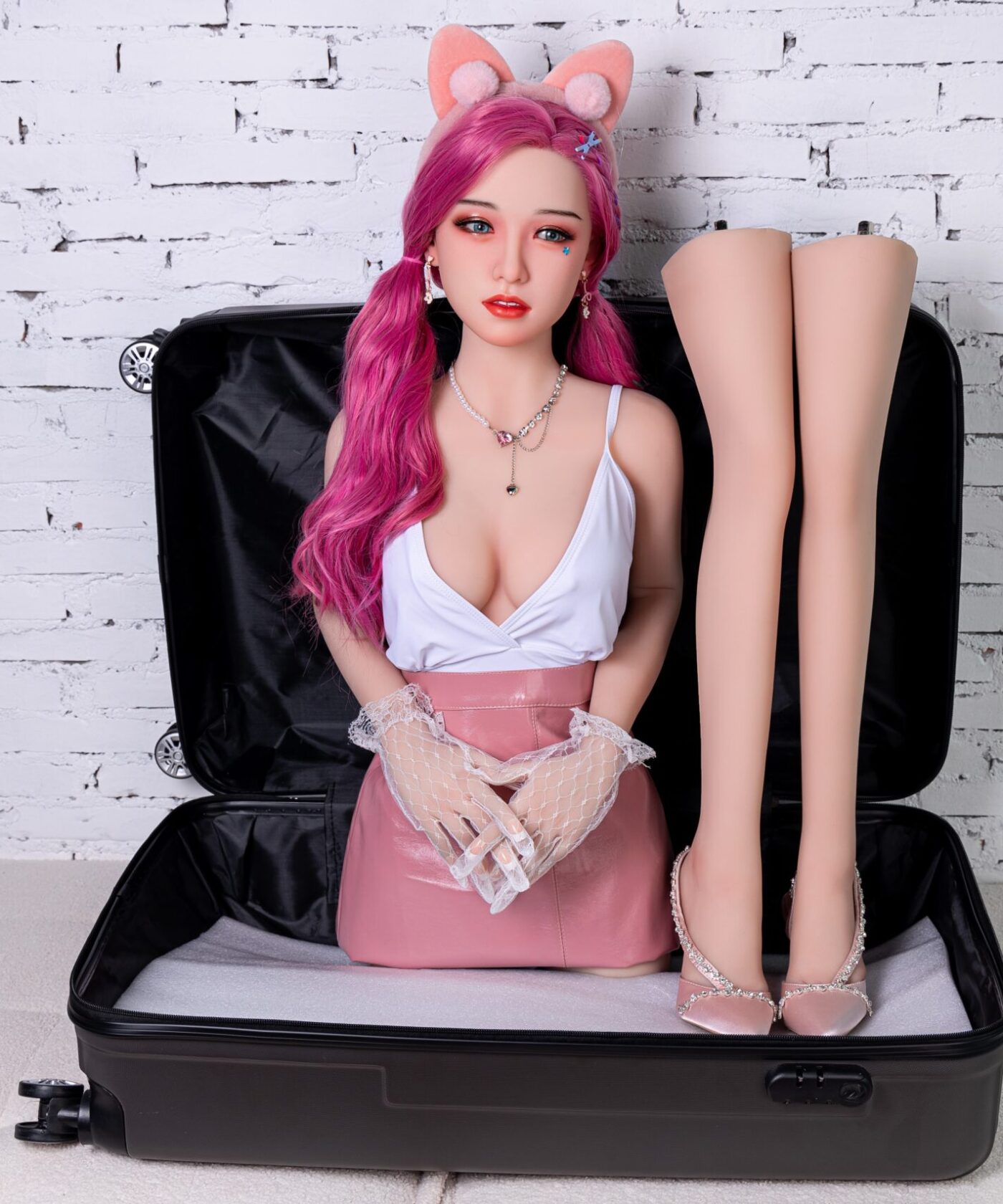 Alternative view of New Asia Face #353