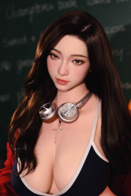 Silicone Doll #486 - Image 4
